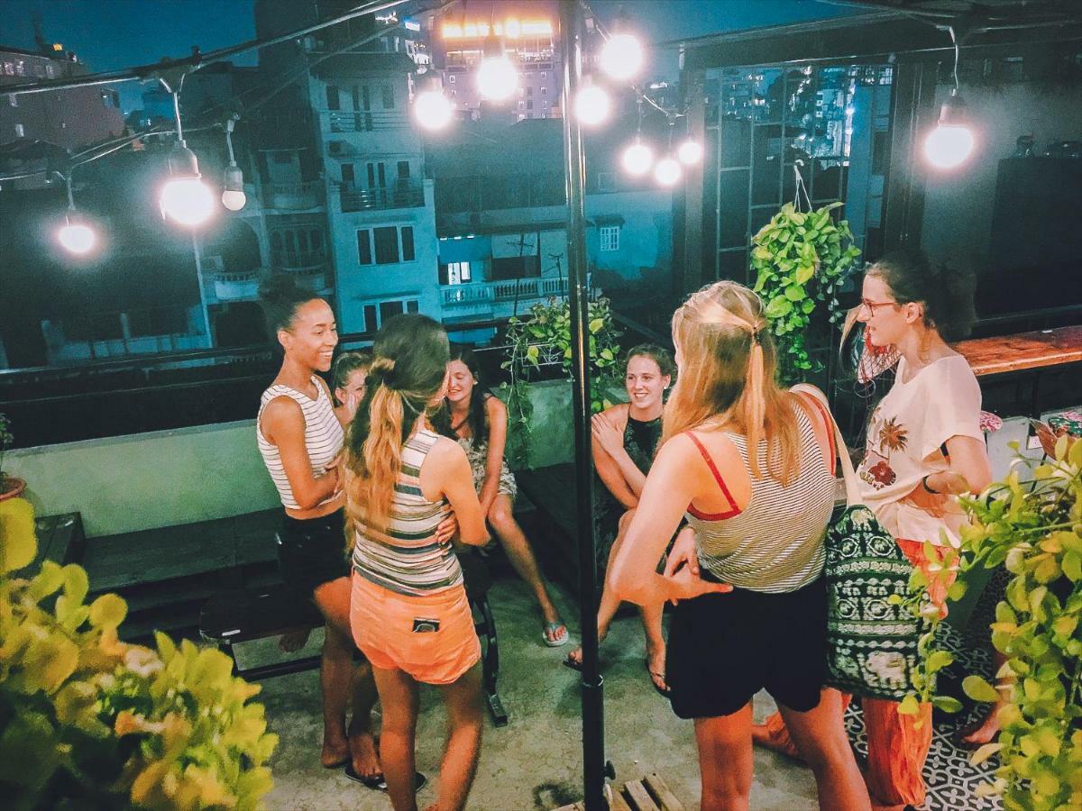 Halley Hostel Hanoi Zewnętrze zdjęcie